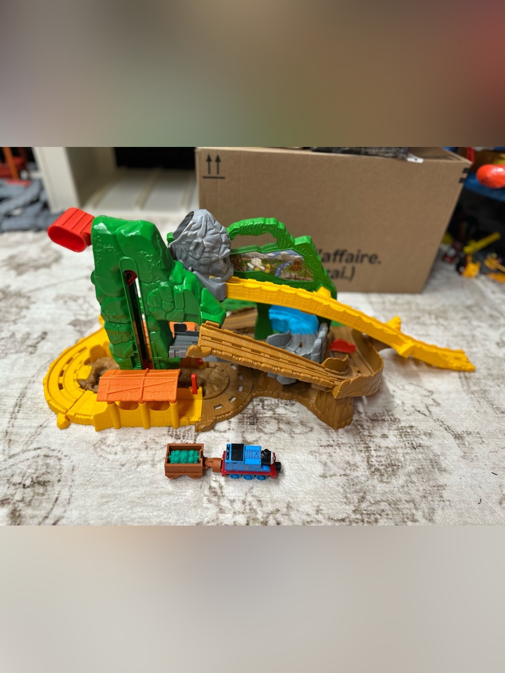 Fisher-Price 2015 Thomas & Friends Take-N-Play Jungle Quest Play Set w/2 Trains